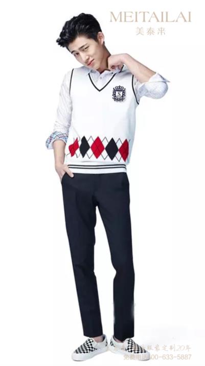  南充中大学校校服订制 